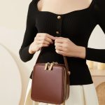 Women Fashion Tote Bag Style:746 - Image 2
